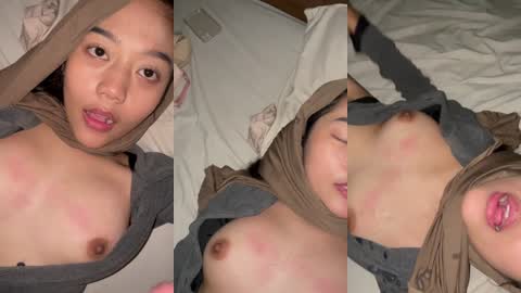 Miss S Hijabers yang suka banget di atas jago goyang ! Part 2